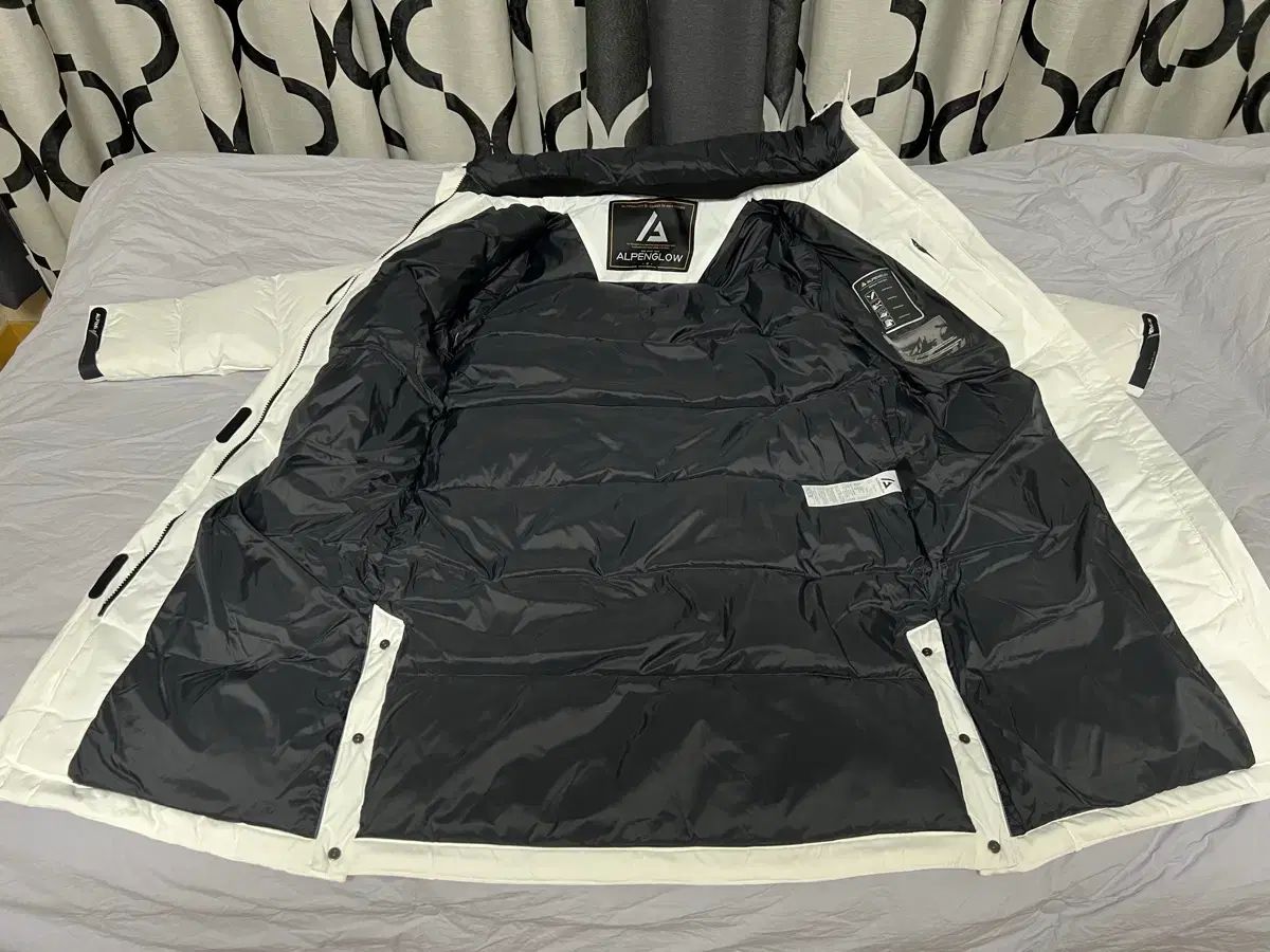 新品)アルペングロー ホワイト ロングダウンジャケット (M size 