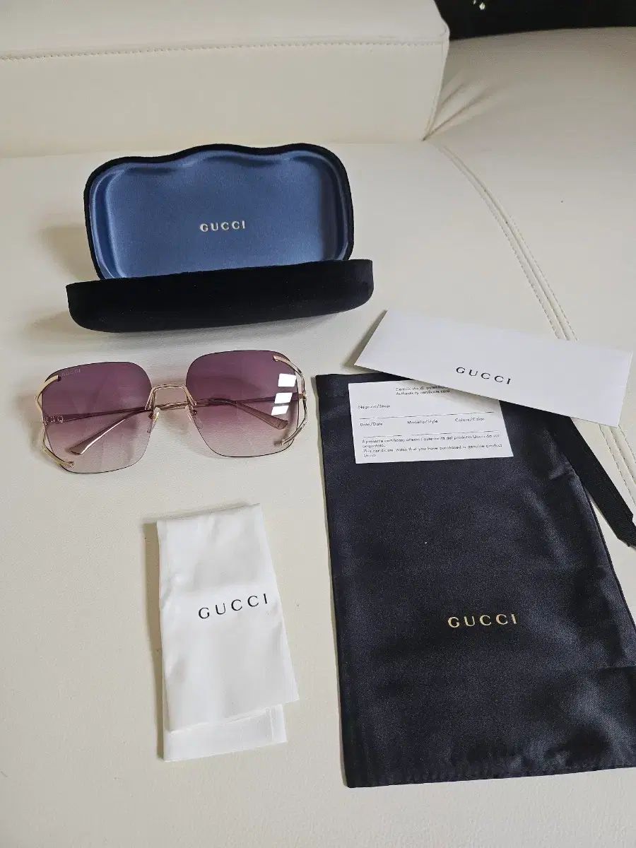 GUCCI】 ピンク サングラス メガネケース付き 【公式通販】