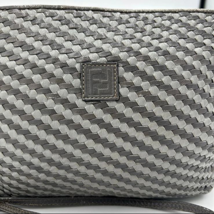 FENDI ショルダーバッグ フェンディ レザー ズッカ柄 ズッキーノ