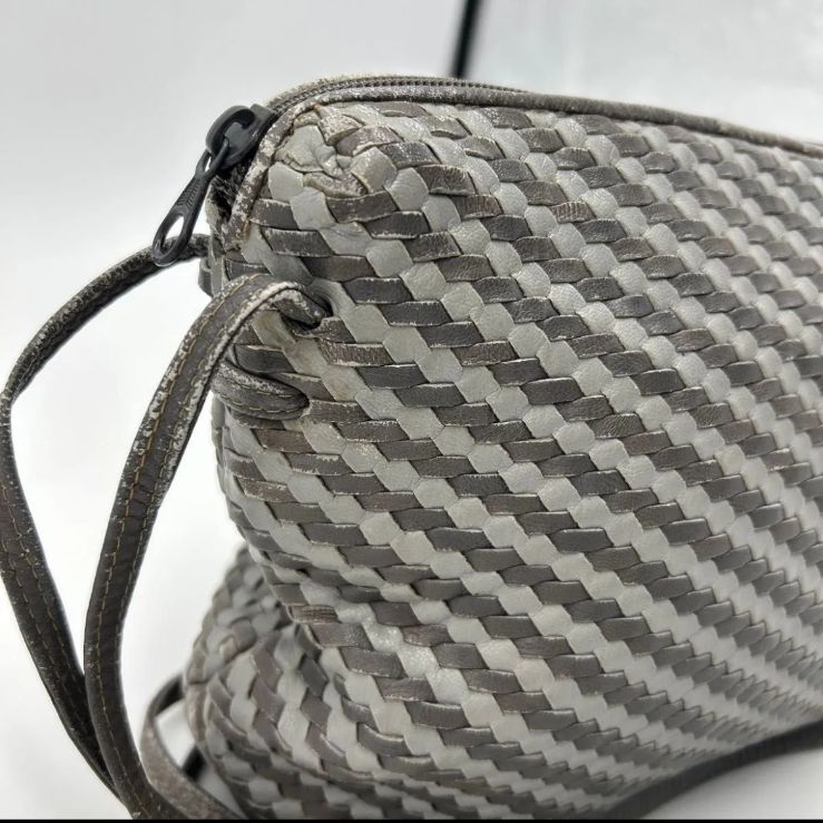 Fendi フェンディ グレー ショルダーバッグ ズッカ柄 楽天市場】FENDI フェンディ O Lock Zip Shoulder Bag ハンドバッグ