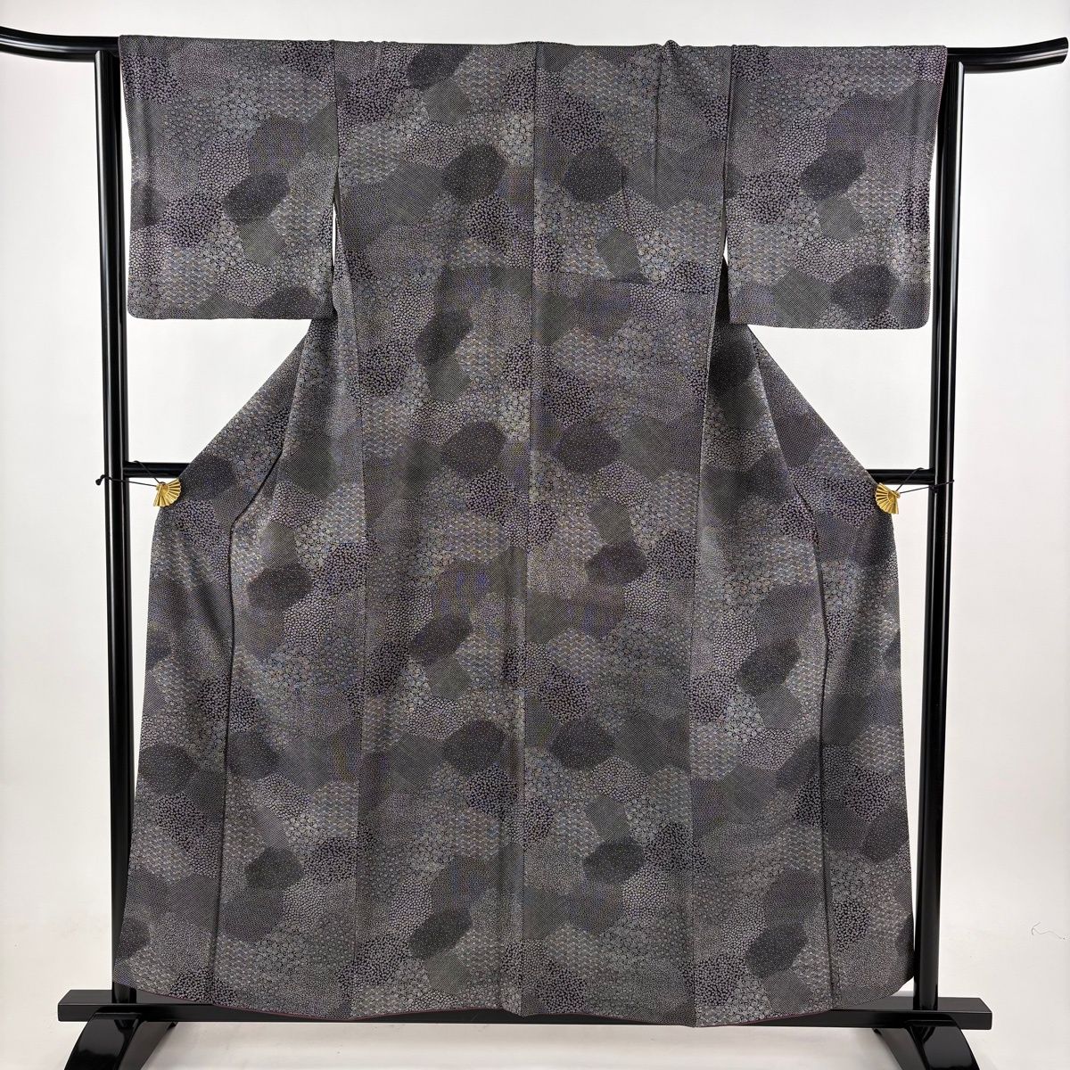 未使用　江戸小紋（小花文）裄67　正絹美品 銀座【C-3305-1】江戸小紋 絹鼠色 行儀（反端付）（N） :身丈159.5/裄