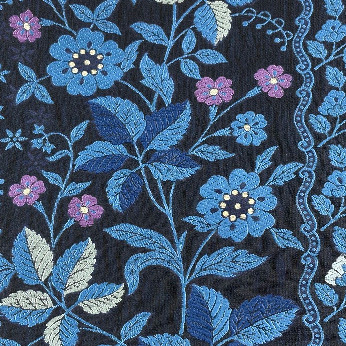 美品】 袋帯 名品 西陣織 草花 箔 唐織 濃紺 六通 正絹 【中古