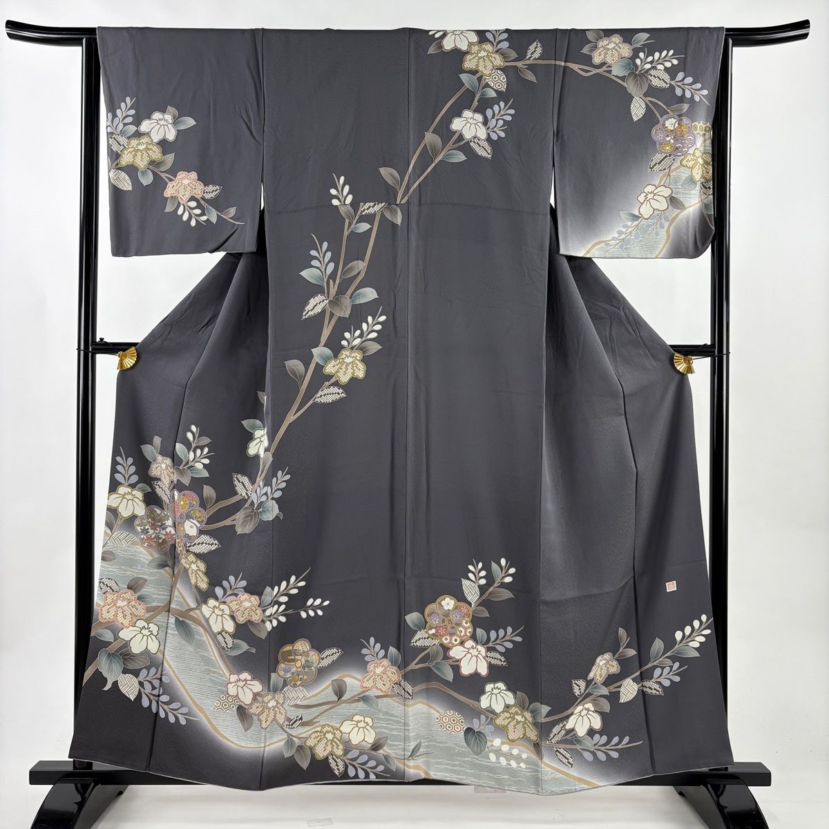 インテリア小物 青い花と竹模様の花瓶