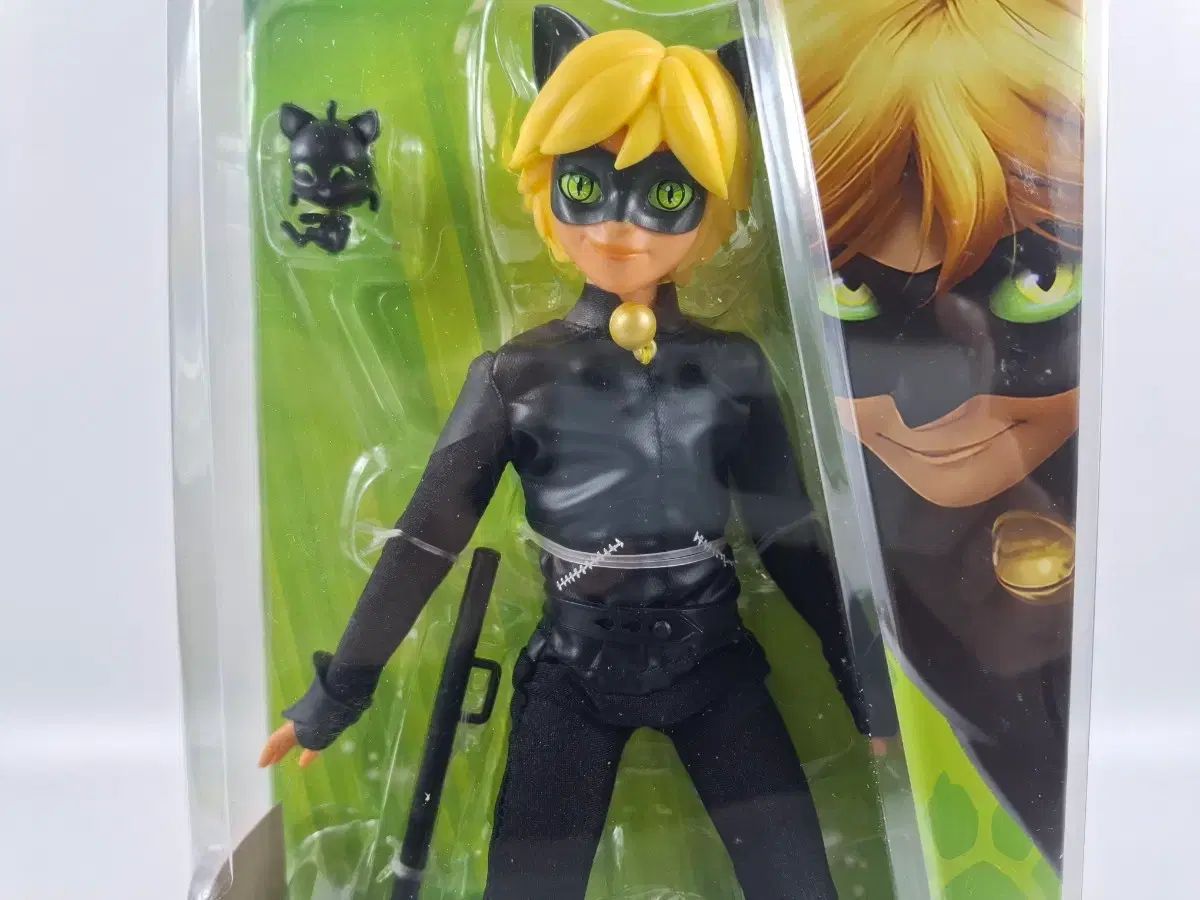 レア！美品！ブラックキャット　機械仕掛けの天使　カード　フィギュア未使用 レア！美品！ブラックキャット 機械仕掛けの天使 カード フィギュア未使用