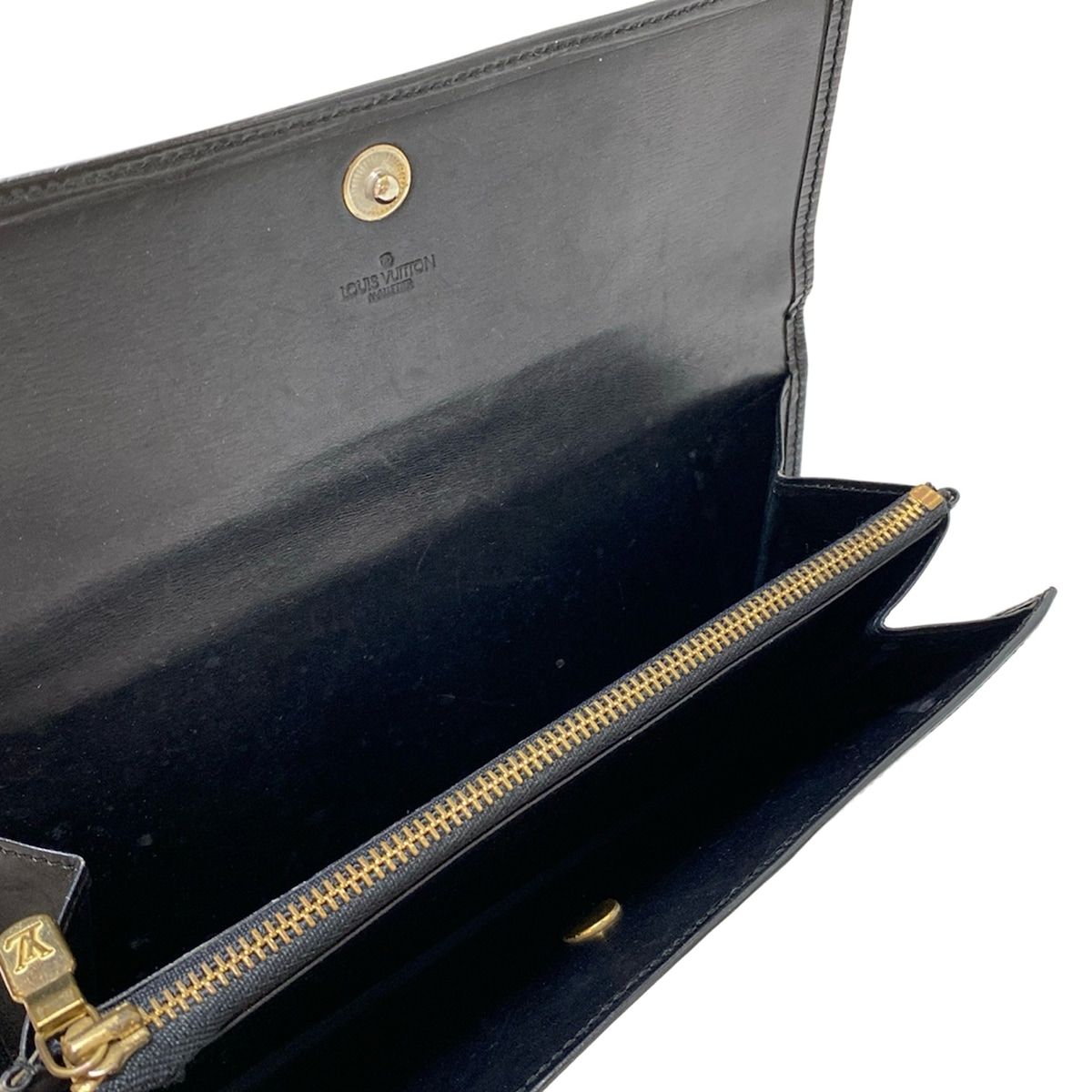 美品 ルイヴィトン キュヴェット スプール エピ ノワール マルティエ刻印 LOUIS VUITTON(ルイヴィトン) 長財布 エピ ポシェットポルトモネ