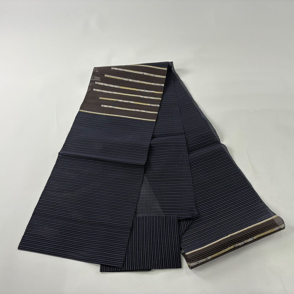 ３L・松葉仕立て名古屋帯、青紫に金糸・銀糸の円の柄、正絹、落款有り　ａ7 名古屋帯 美品 名古屋帯 美品 名品 正絹 名品 正絹 中古 美品 名古屋