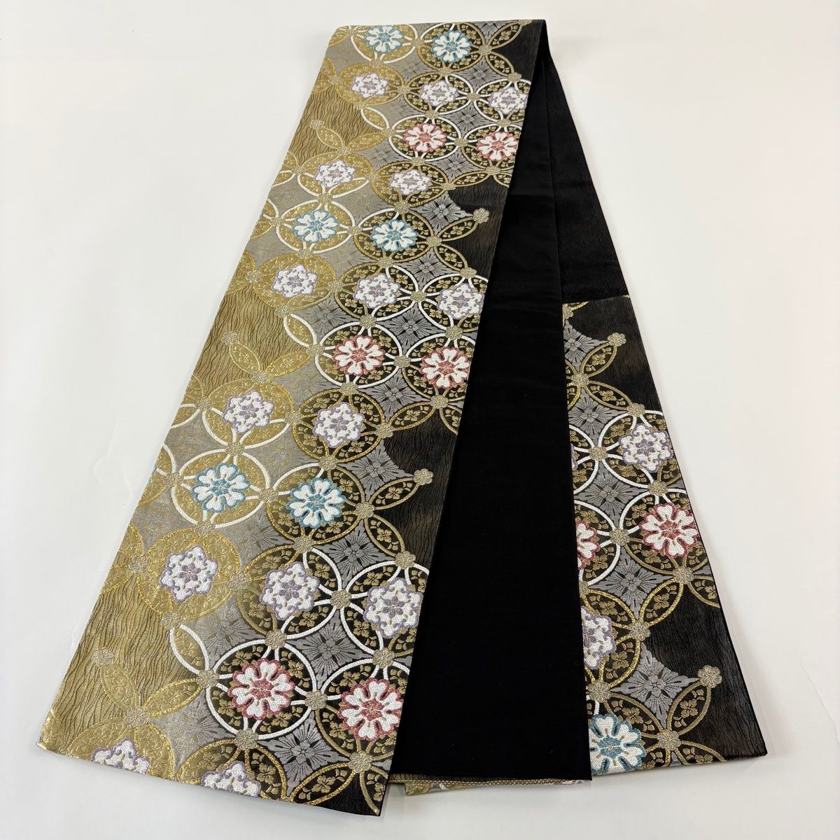 美品】 袋帯 秀品 七宝 花菱 金糸 箔 金色 六通 正絹 【中古】 - メルカリ