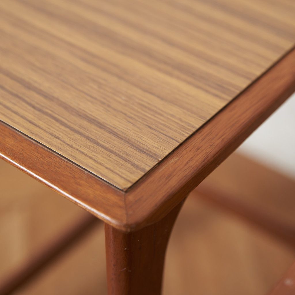 EEK85 オールドマルニ 孔雀ロゴ サイドテーブル 飾り台 花台 ヴィンテージ オールドマルニ maruni サイドテーブル 花台 電話台 孔雀マーク