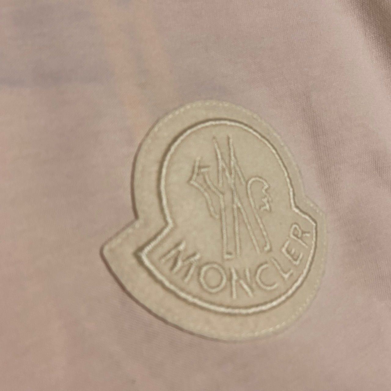 QR鑑定済み】モンクレール MONCLER Tシャツ 半袖 ワッペンロゴ 希少