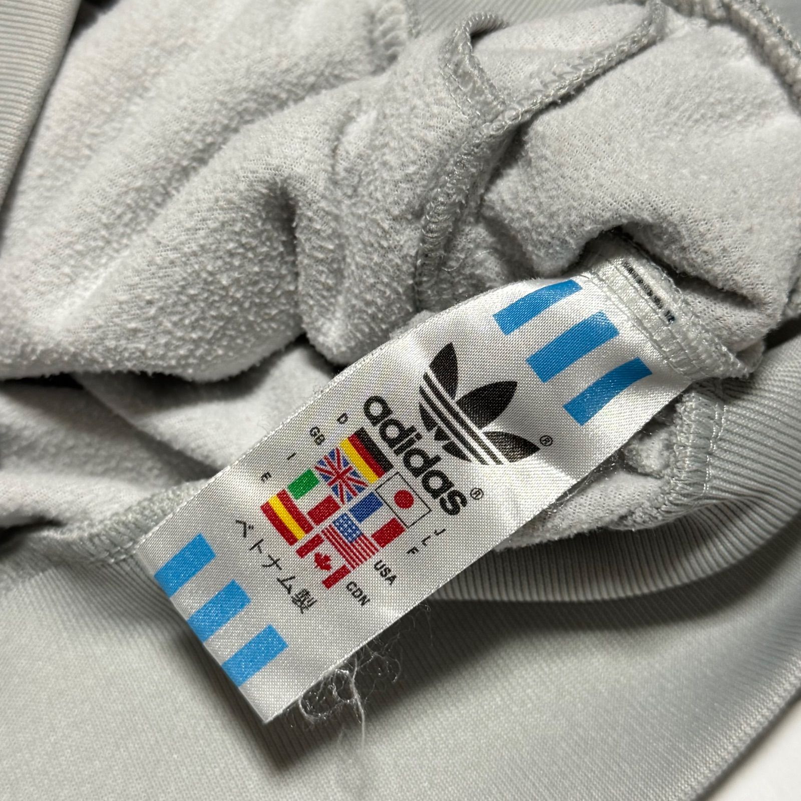 希少【adidas originals アディダス オリジナルス 【商品名】復刻 00's