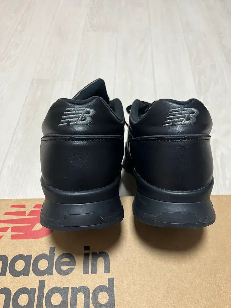 ニューバランス 1500 オールブラック 275 - メルカリ