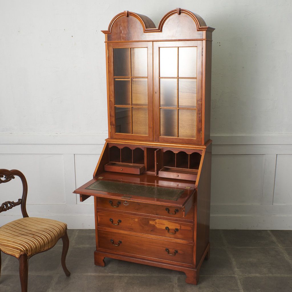 英国 クラシック ブックビューロー 机 イチイ デスク ビューロー