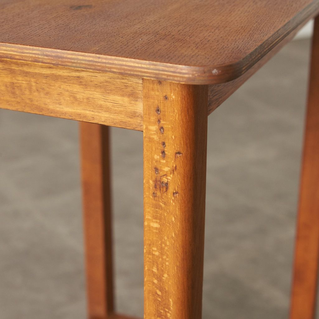 英国アンティーク木製オーバルテーブル/サイドテーブル机/飾り棚(91-64) 英国アンティーク木製オーバルテーブル/サイドテーブル机/飾り棚(91-64)