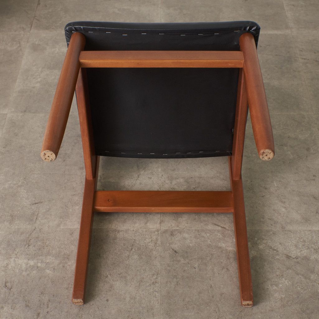 イギリス製　人気のヴィンテージ 無垢材　ダイニングチェア　2️⃣ イギリス製 人気のヴィンテージ 無垢材 ダイニングチェア 2️⃣