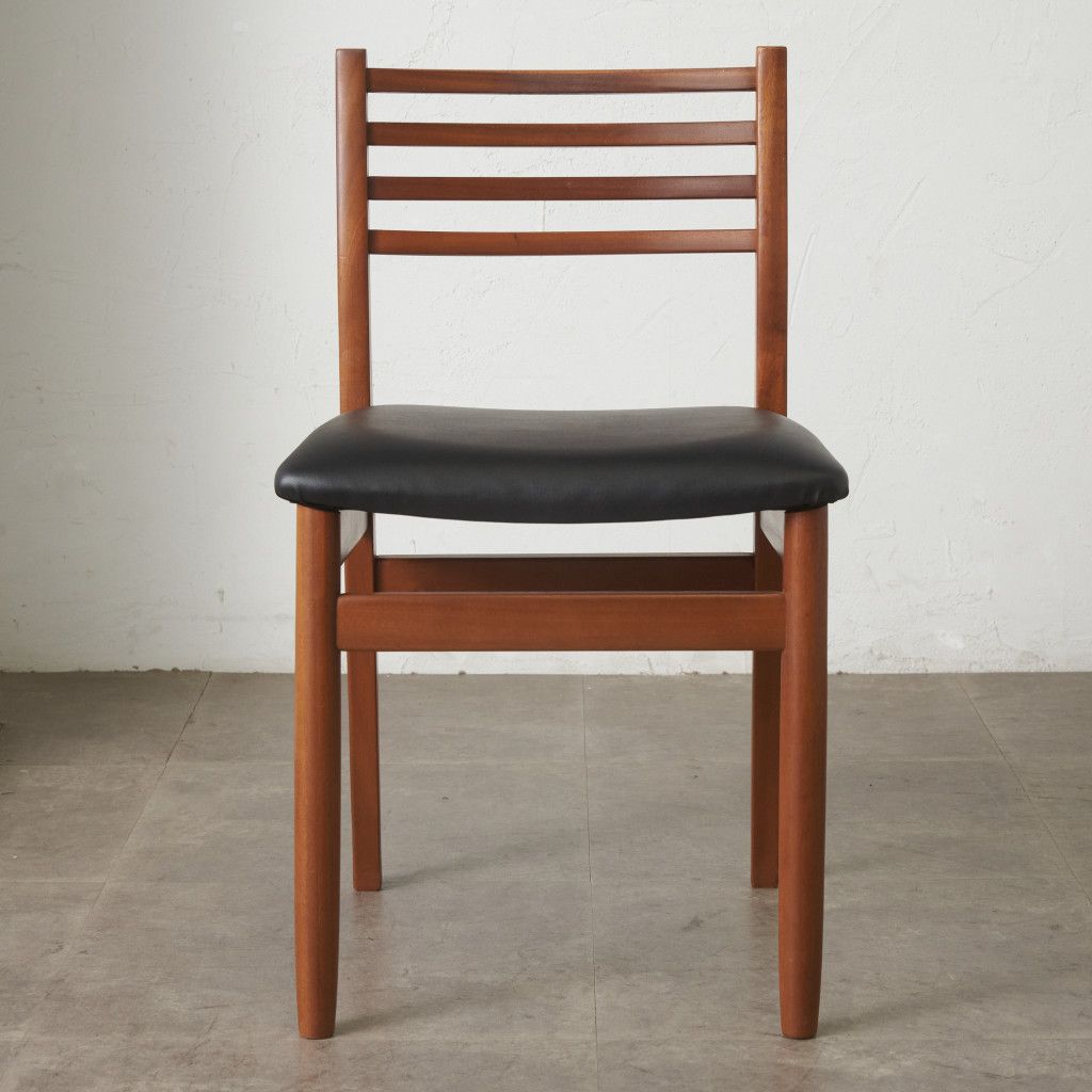 張替済 イギリス ヴィンテージ ダイニングチェア ラダーバック 無垢材