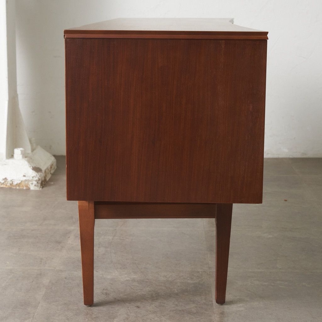 Elliotts of Newbury ヴィンテージ サイドボード 英国 ミッド