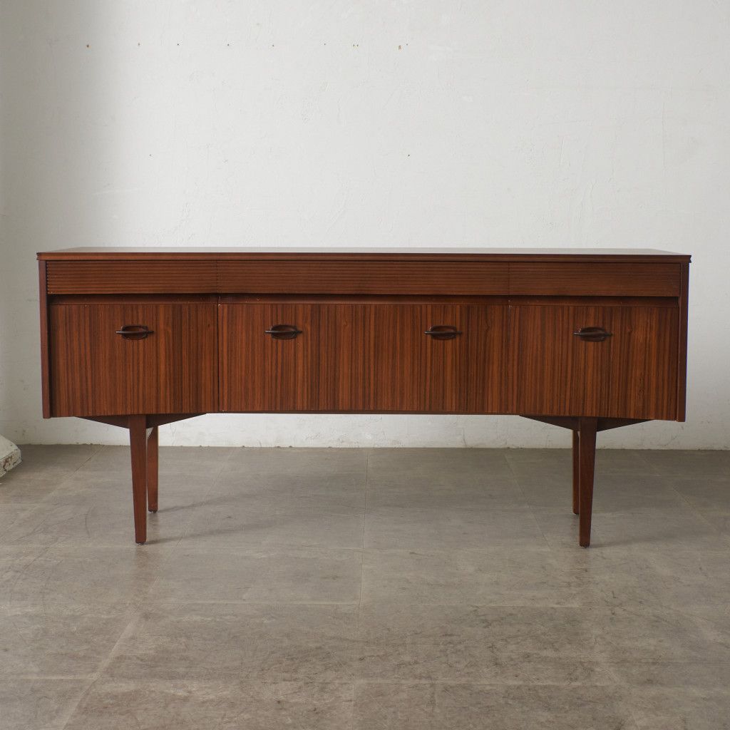 Elliotts of Newbury ヴィンテージ サイドボード 英国 ミッド