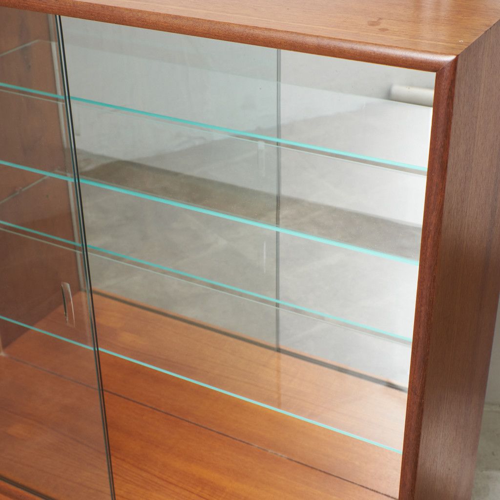 イギリス Turnidge ヴィンテージ ナロー キャビネット チーク 本棚