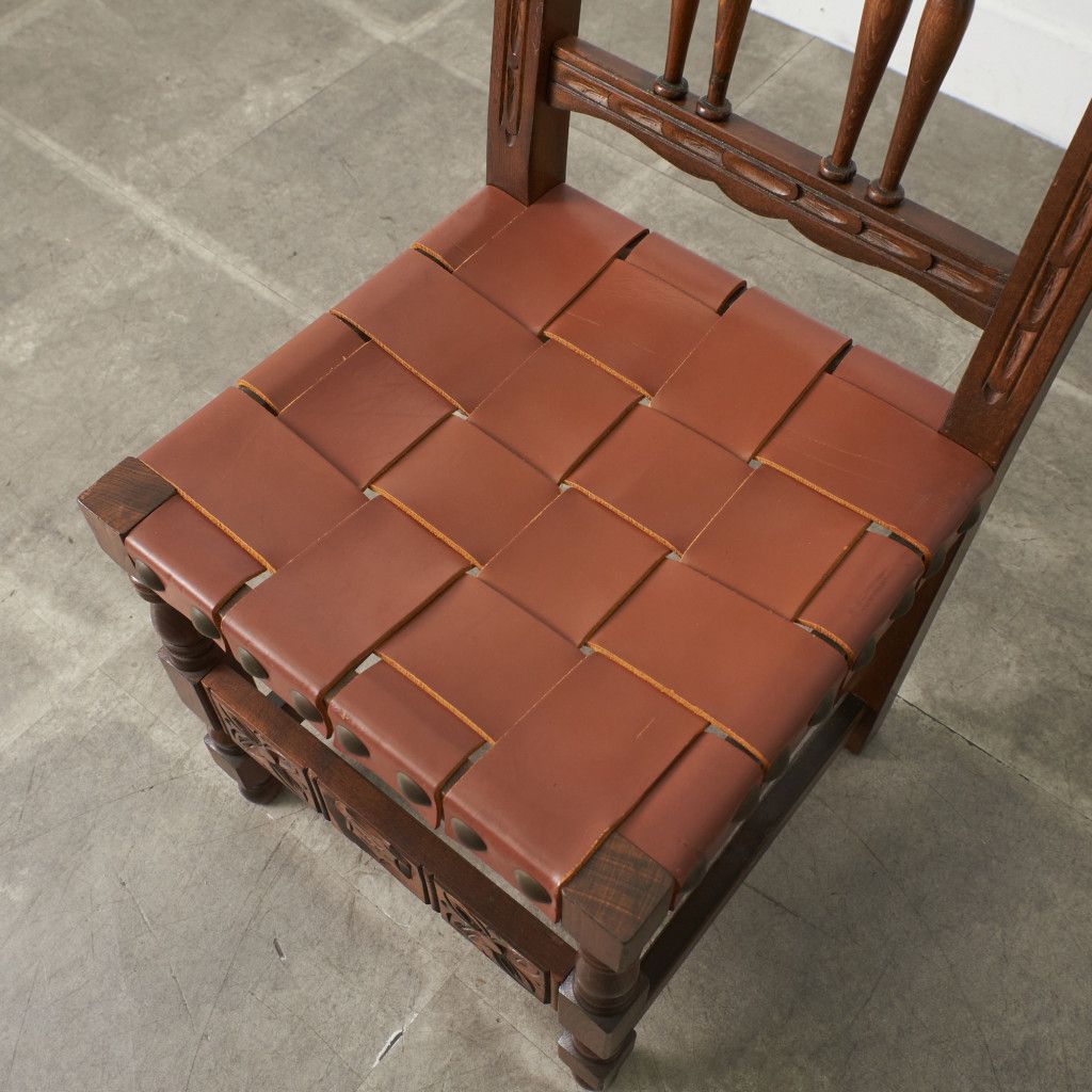 アンティーク　スペイン椅子　木製 彫刻　2脚 スペイン ヴィンテージ ダイニングチェア 本革 木彫刻 ビーチ 無垢材