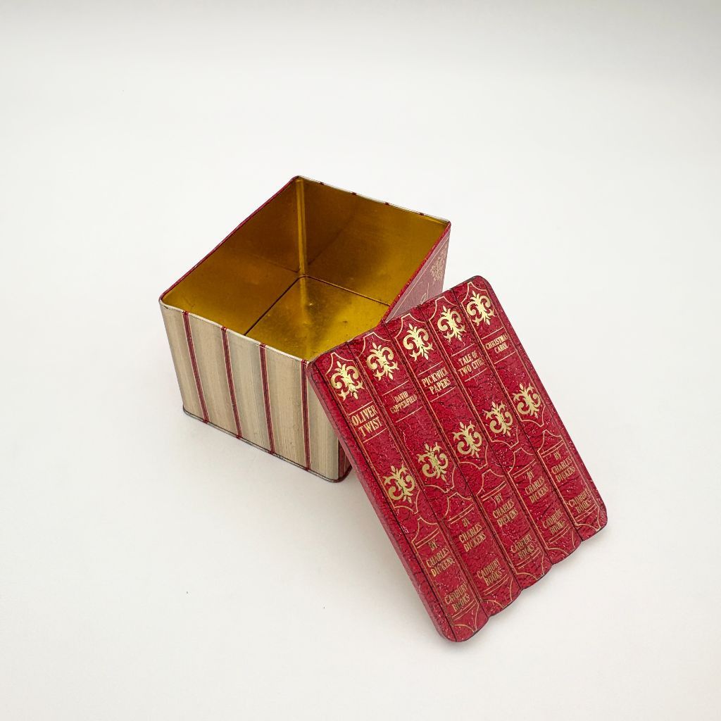 英国 ヴィンテージ 缶 メタル ボックス 本 ケース TIN 年代物 古い