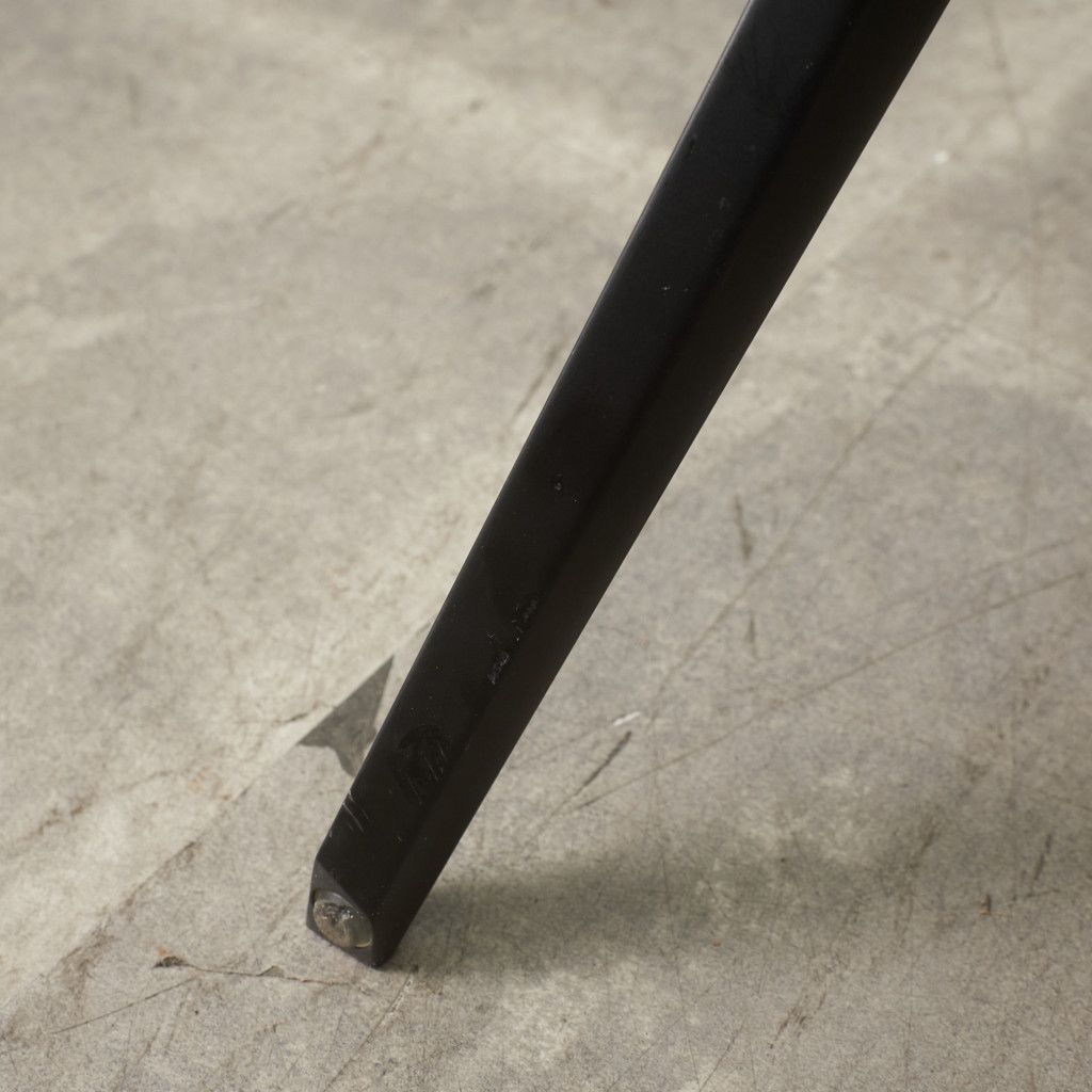 P22 ラウンジチェア