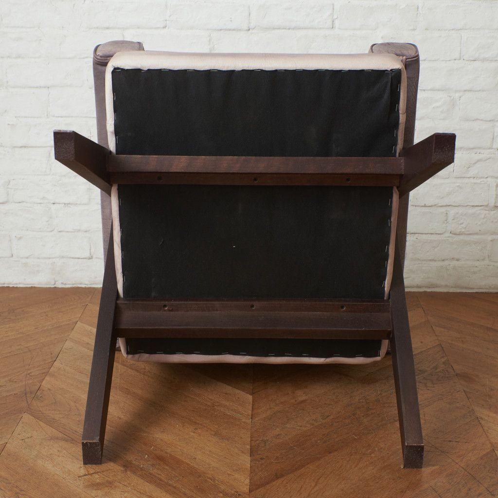 イージーチェア