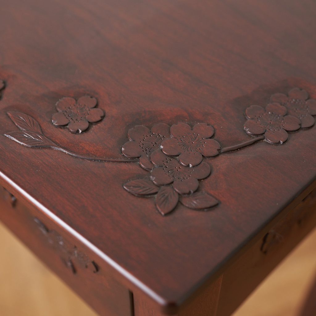 伝統工芸 軽井沢彫り デスク 桜 サクラ 木彫刻 書斎 机 無垢材