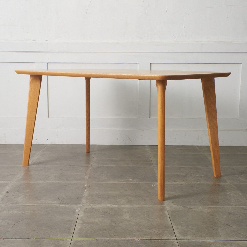 展示品　柏木工　IDC大塚家具　オーク材　ダイニングテーブル　モダン 展示品 柏木工 IDC大塚家具 オーク材 ダイニングテーブル モダン