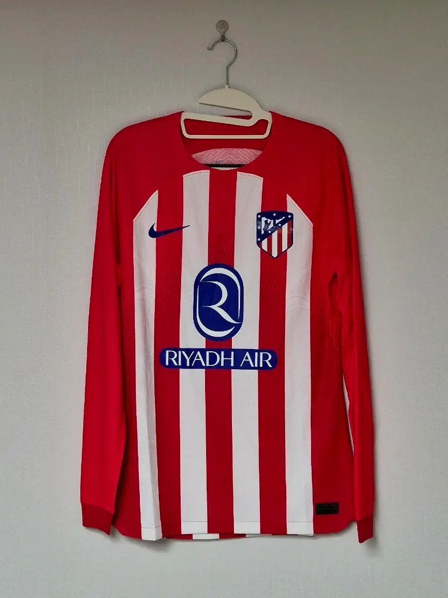支給用 23-24 アトレティコ・マドリード HOME 長袖 - メルカリ