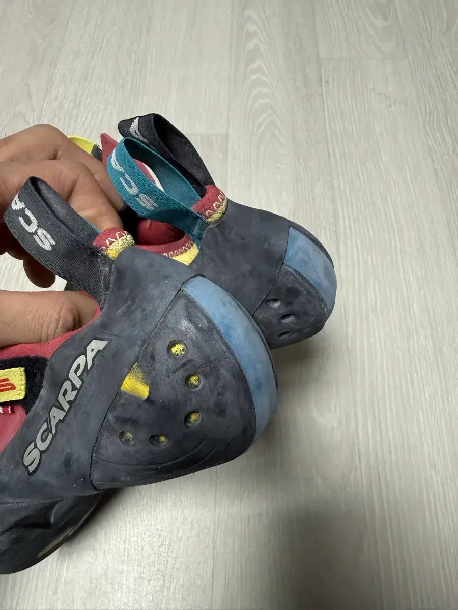 SCARPA スカルパ