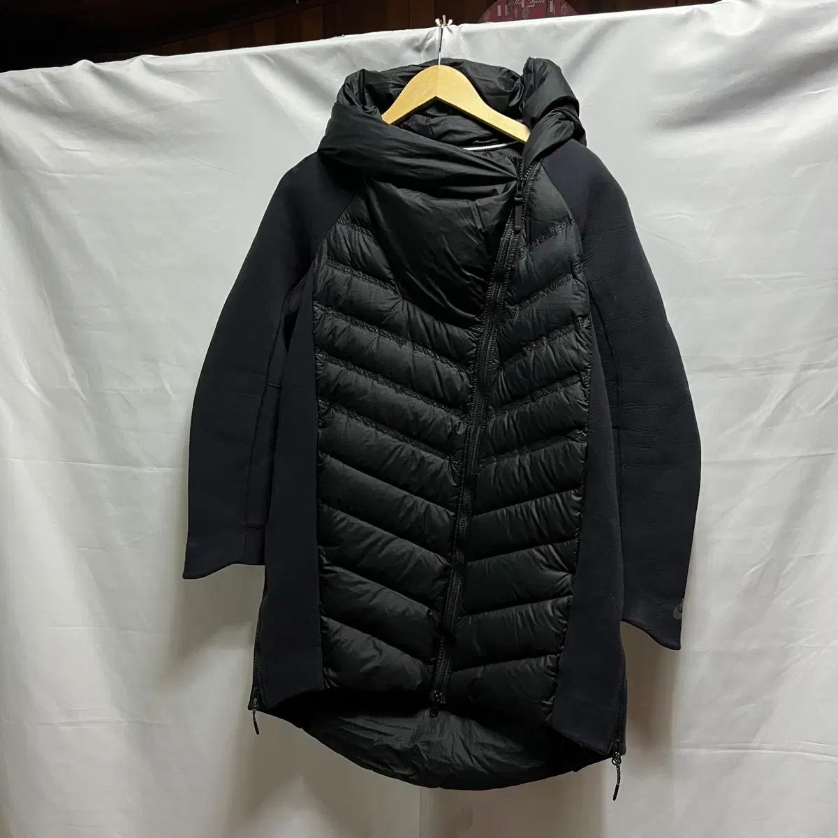 正規品/ウィメンズL NIKE エアロロフト ブラック ジャケット 軽量