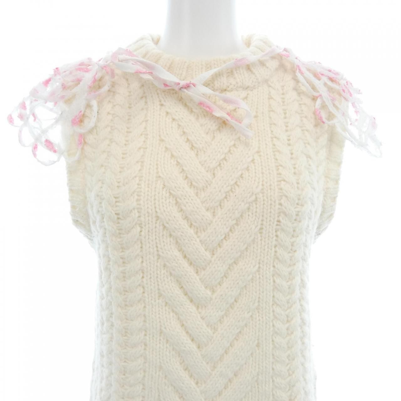 セシリーバンセン CECILIE BAHNSEN ベスト - メルカリ