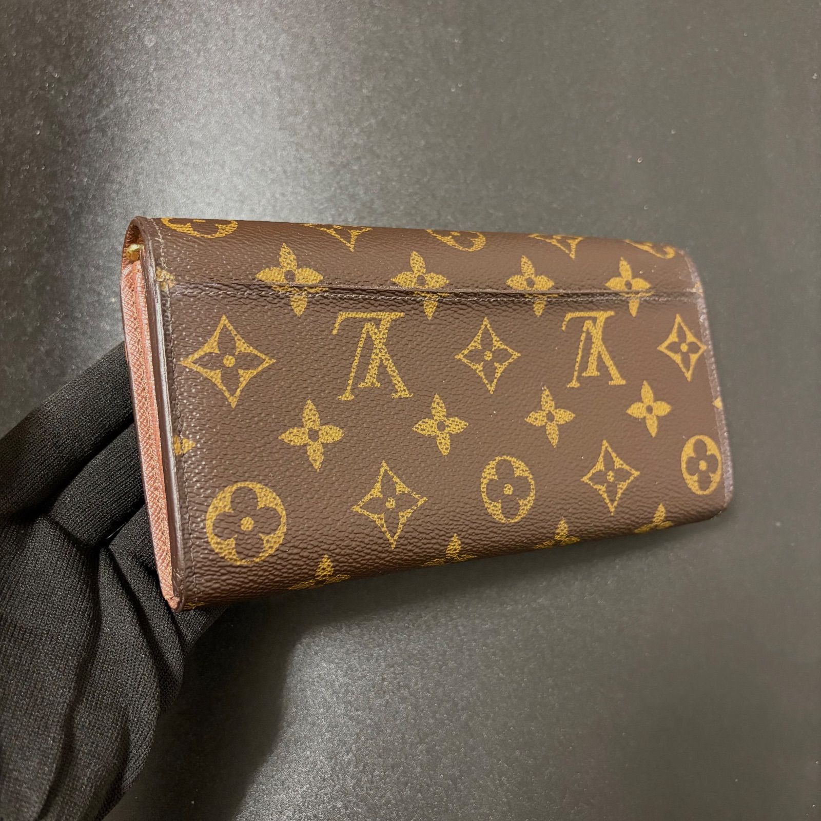 w57 ポルトフォイユ サラ 新型 Louis Vuitton ルイ ヴィトン 2つ 折り
