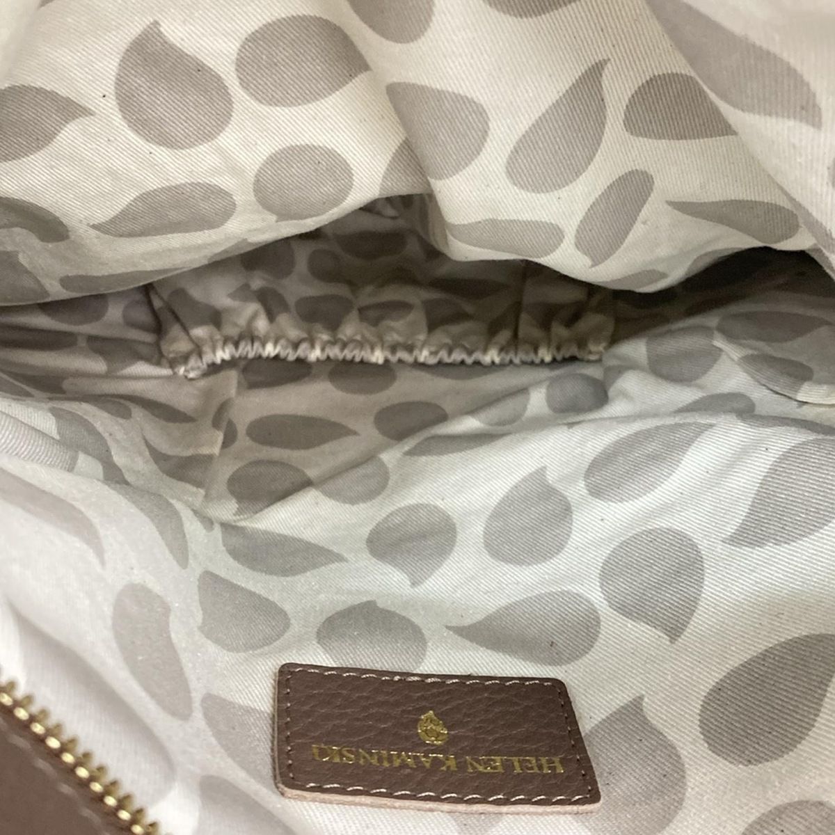 HELEN KAMINSKI(ヘレンカミンスキー) クラッチバッグ美品 ベージュ