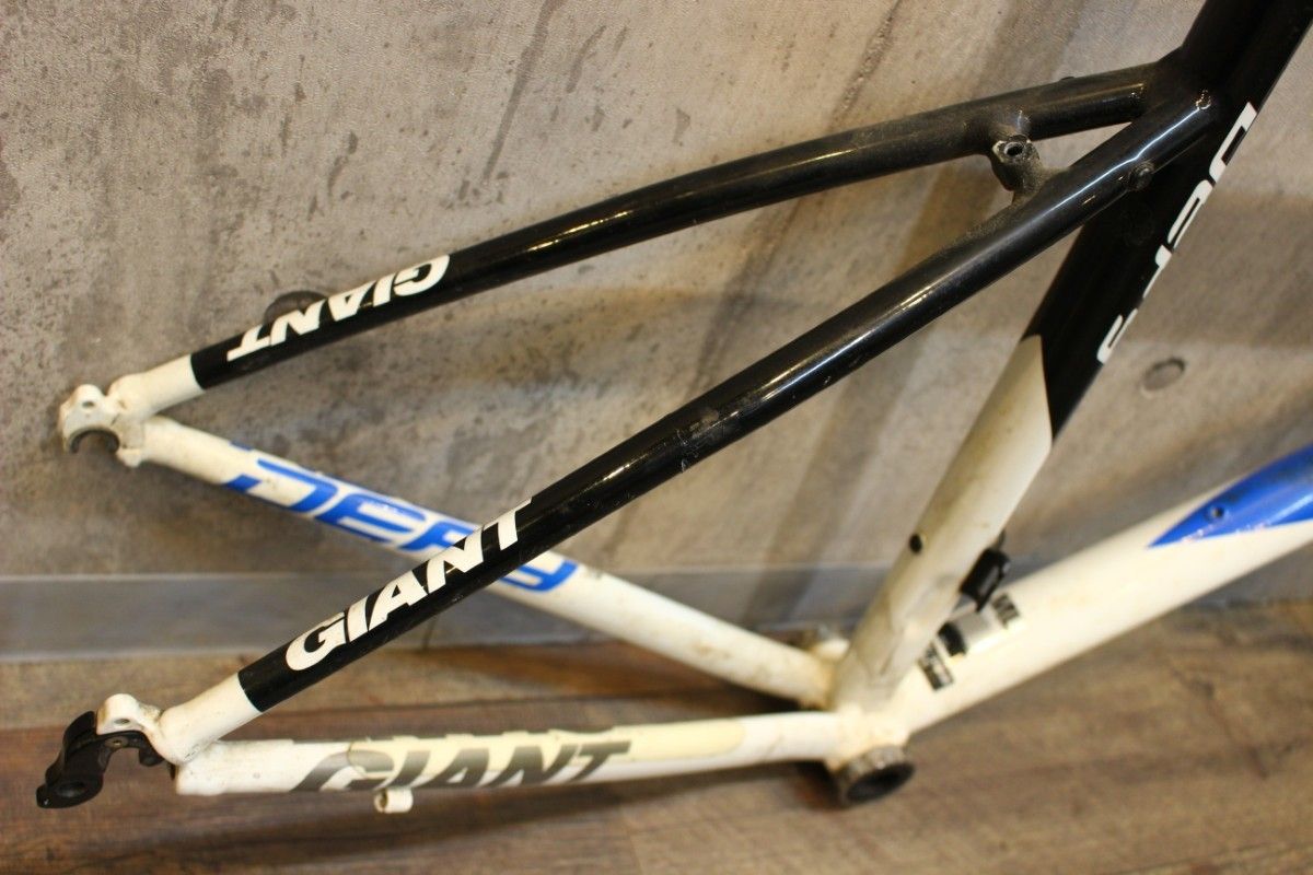 ジャイアント GIANT ディファイ DEFY 2 2010 MLサイズ アルミ ロード 