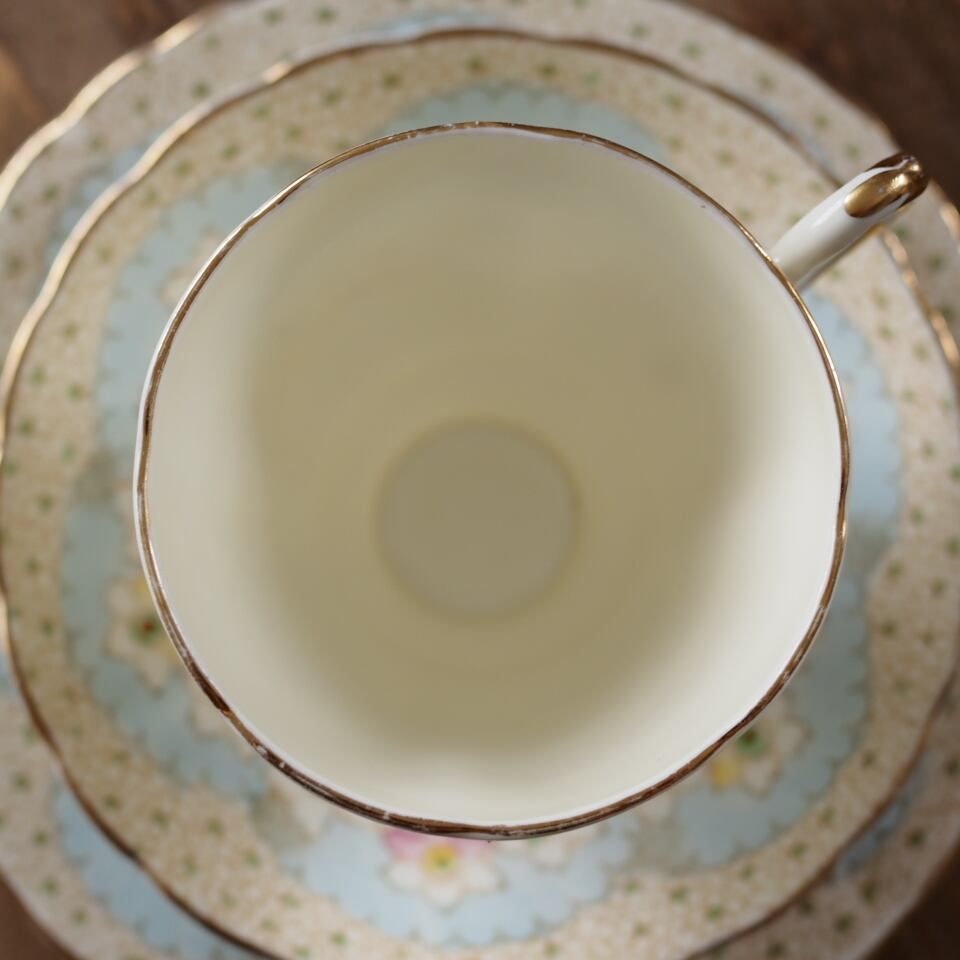 トリオ カップ＆ソーサー