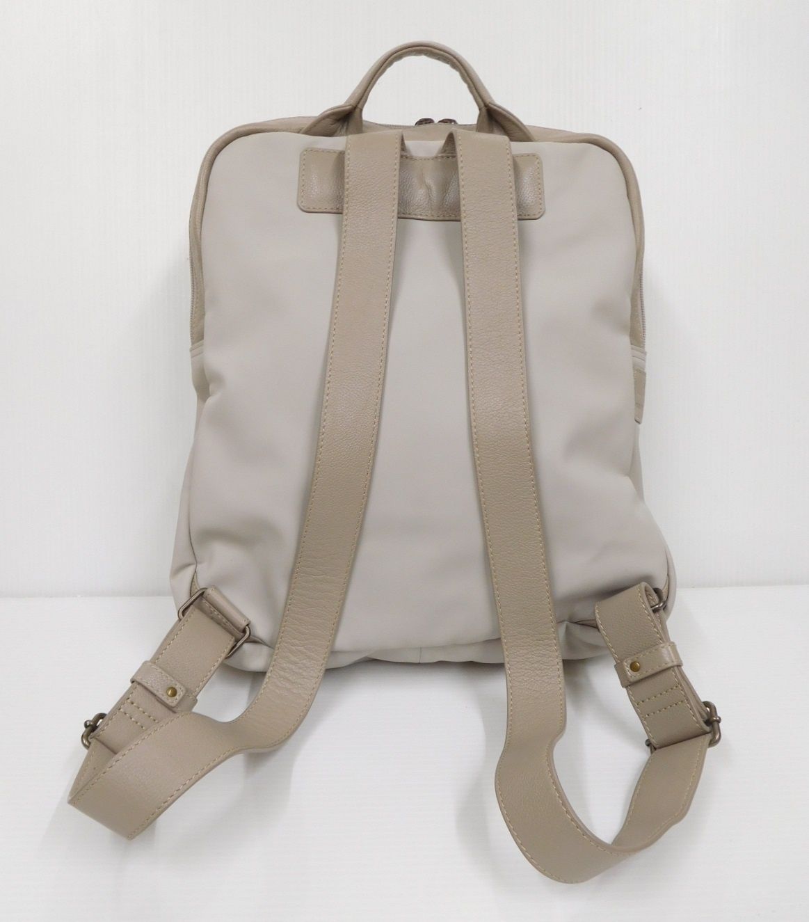 MOTHERHOUSE マザーハウス ブラインドサッカーバックパック 中古囗T巛 MOTHERHOUSE マザーハウス ブラインドサッカーバックパック 中古囗T巛