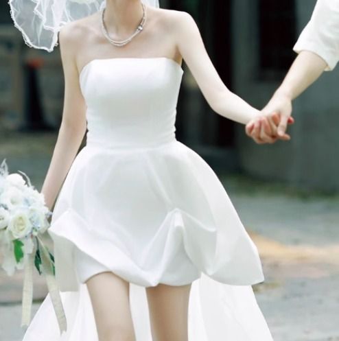 ミニ ビスチェ ウェディングドレス 背中開き 韓国 大人可愛い