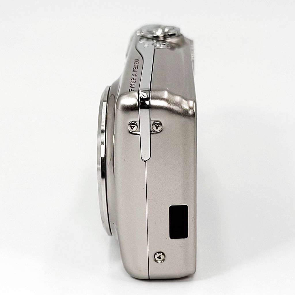 フジフイルム FUJIFILM FinePix F80EXR シルバー コンデジ カメラ 中古