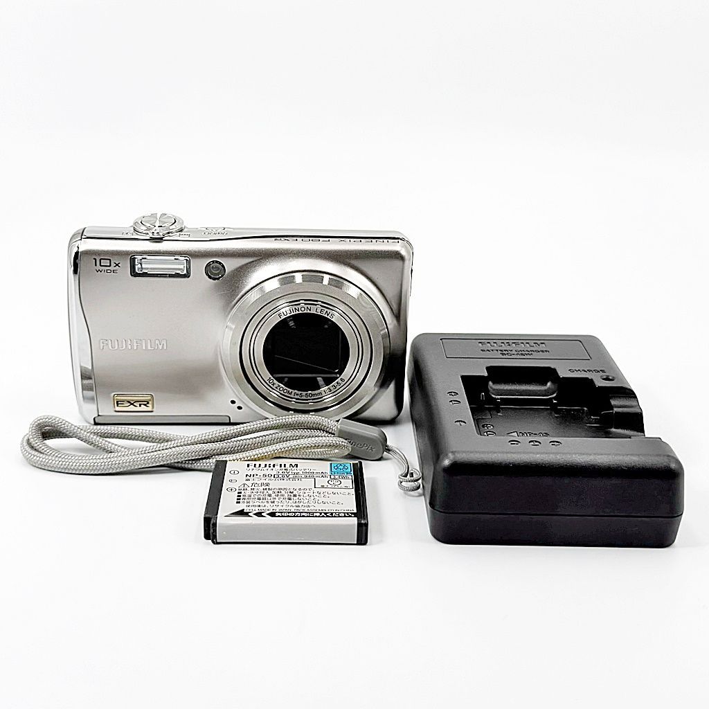 フジフイルム FUJIFILM FinePix F80EXR シルバー コンデジ カメラ 中古