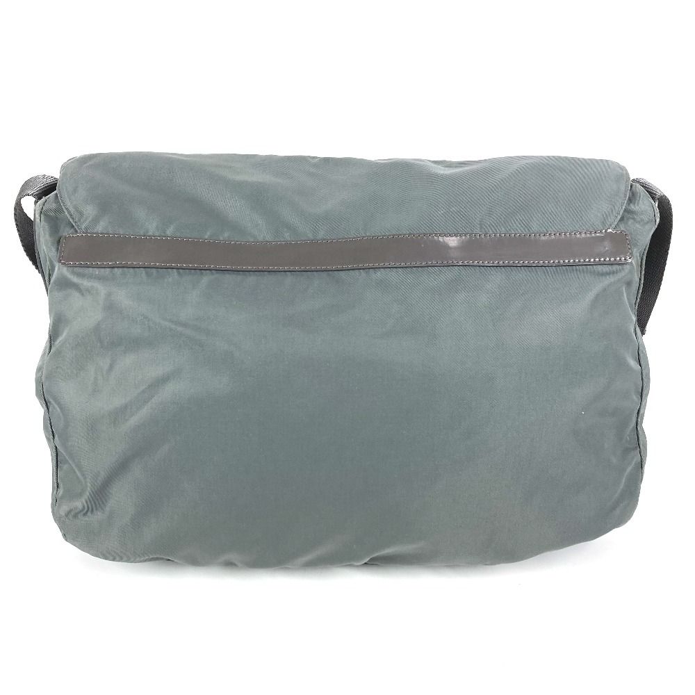 PRADA プラダ ショルダーバッグ トライアングルロゴ 三角ロゴ プレート