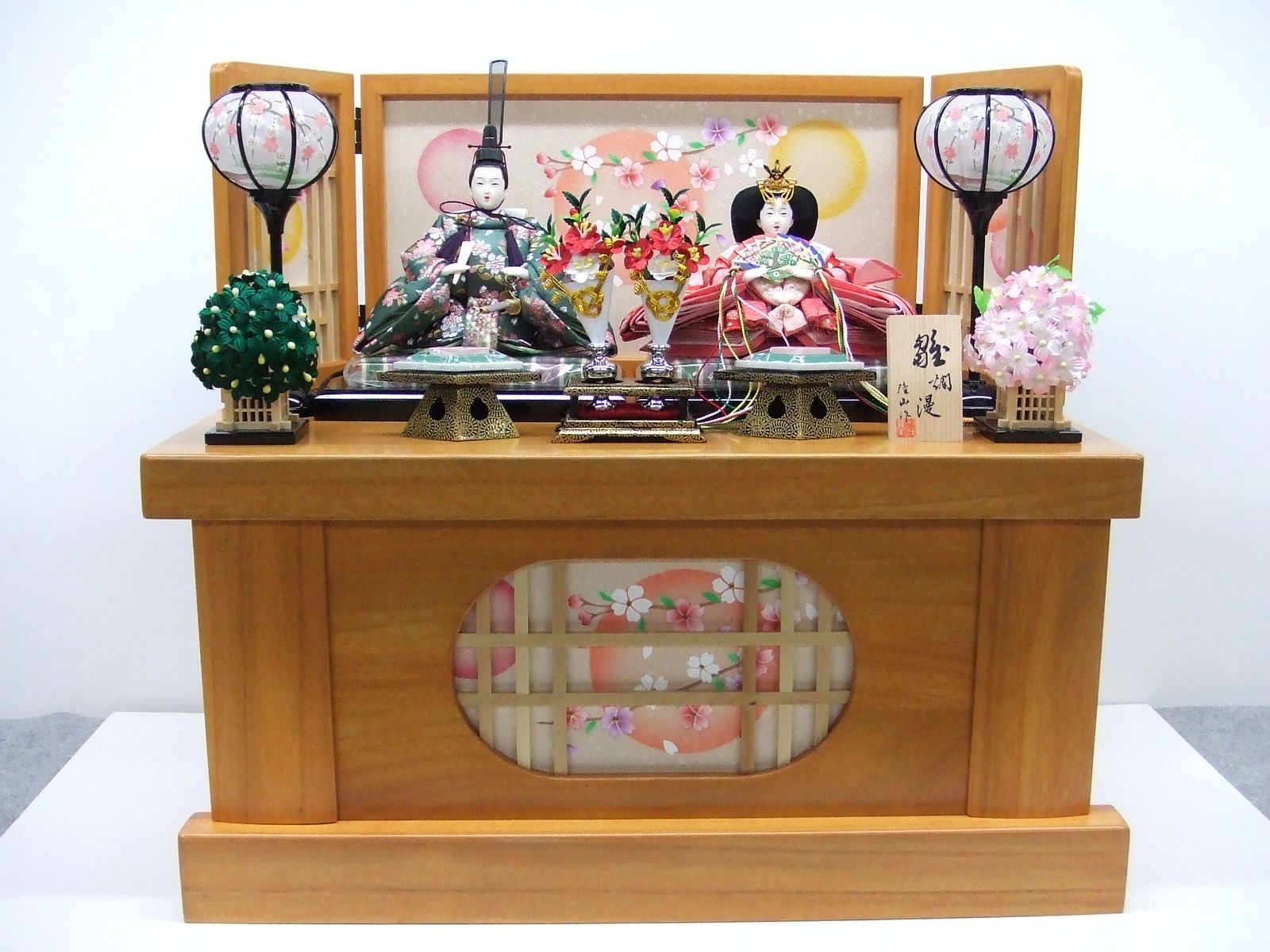 ひな人形】親王収納飾り 【北寿】 49SS1177B 丸にしだれ桜※展示品