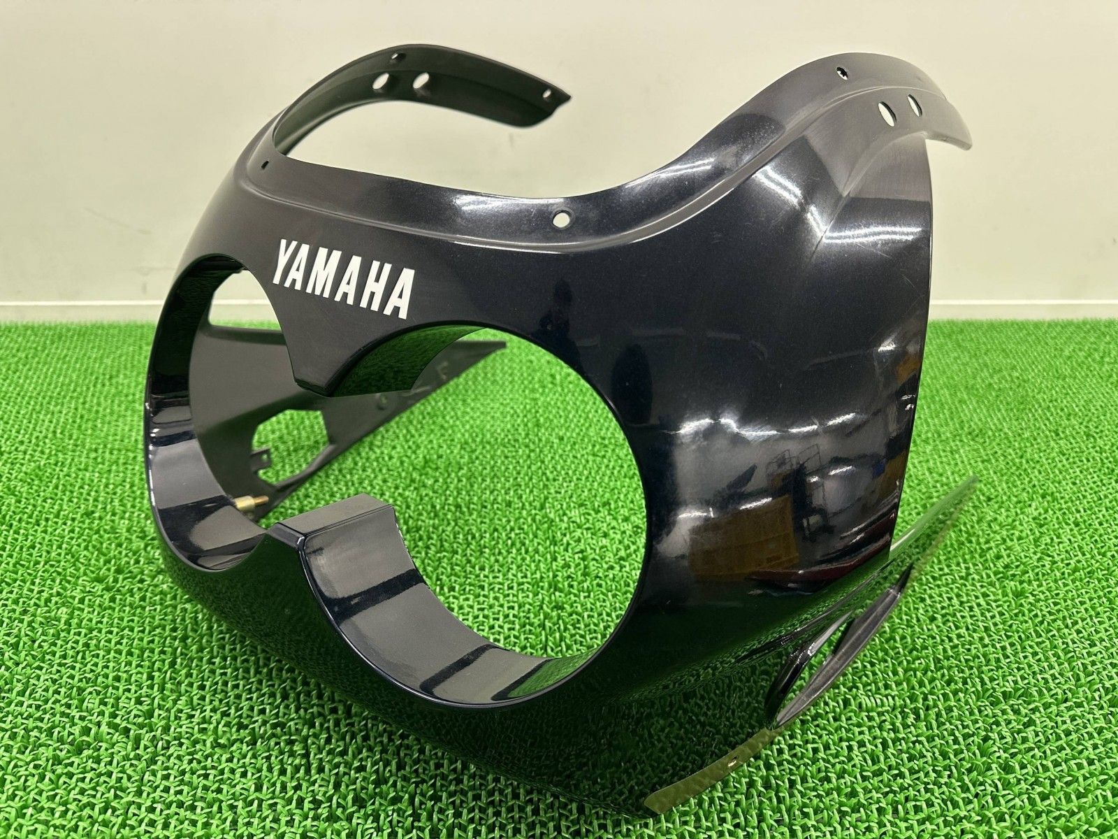 FZR250 アッパーカウル サイバーB ヤマハ 純正 中古 バイク 部品 2KR フロントカウル ライトカウル 修復素材に 欠損無し 品薄 mI FZR250 アッパーカウル サイバーB ヤマハ 純正 中古 バイク 部品 2KR