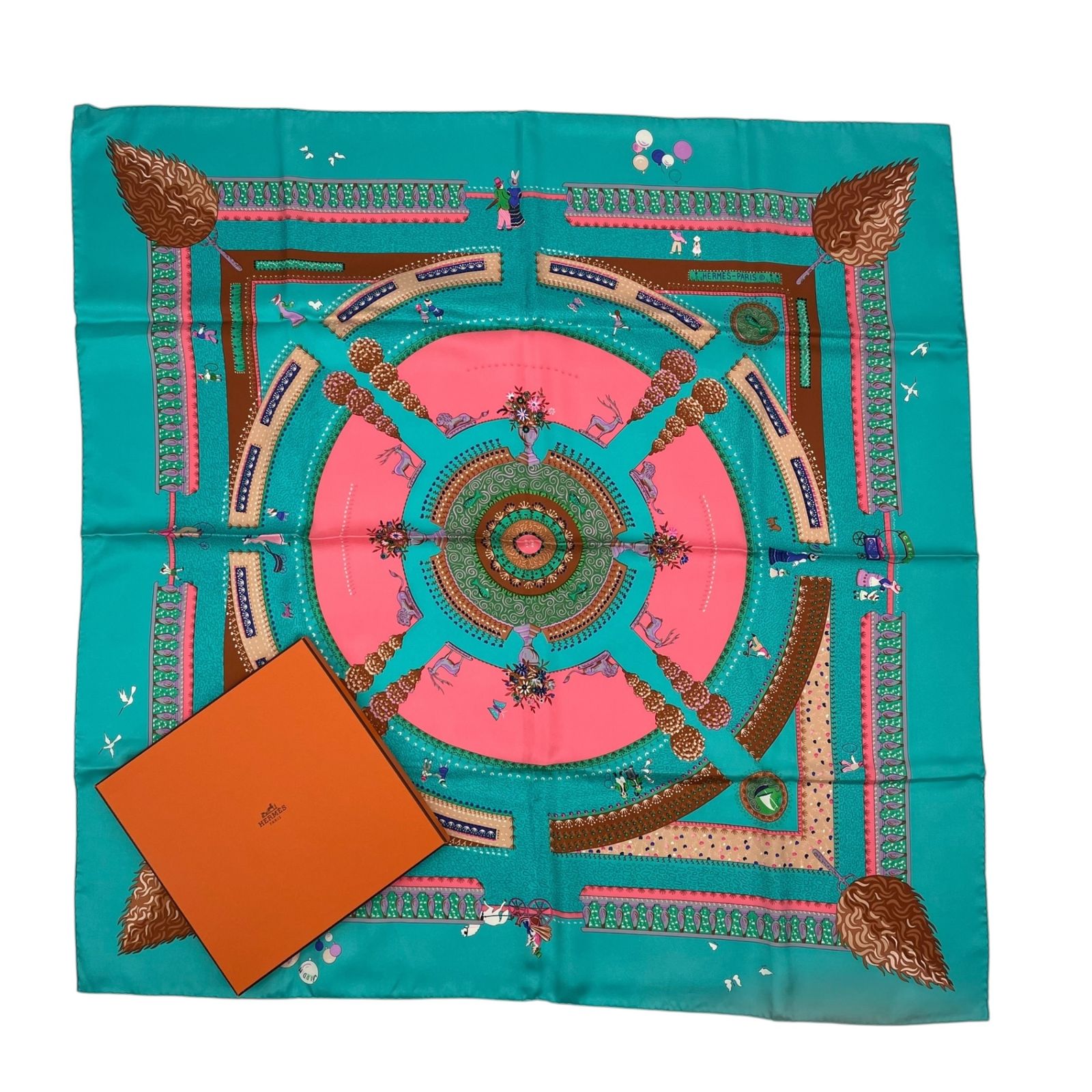 新品同様 HERMES エルメス カレ90 シルク スカーフ Enchanted Garden 
