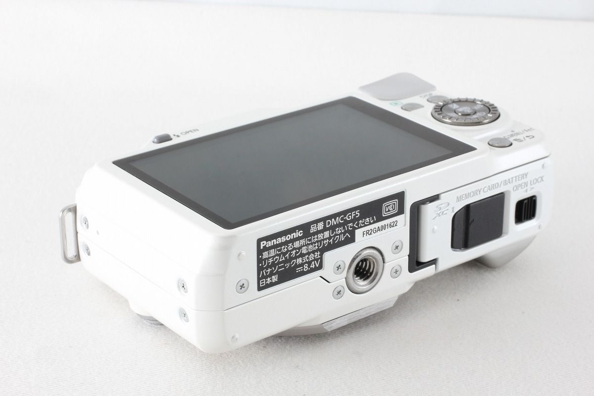 Panasonic Lumix DMC-GF5 ホワイト ダブルズーム パナソニック、「LUMIX GF5」に新型の標準ズームをセットにしたダブル