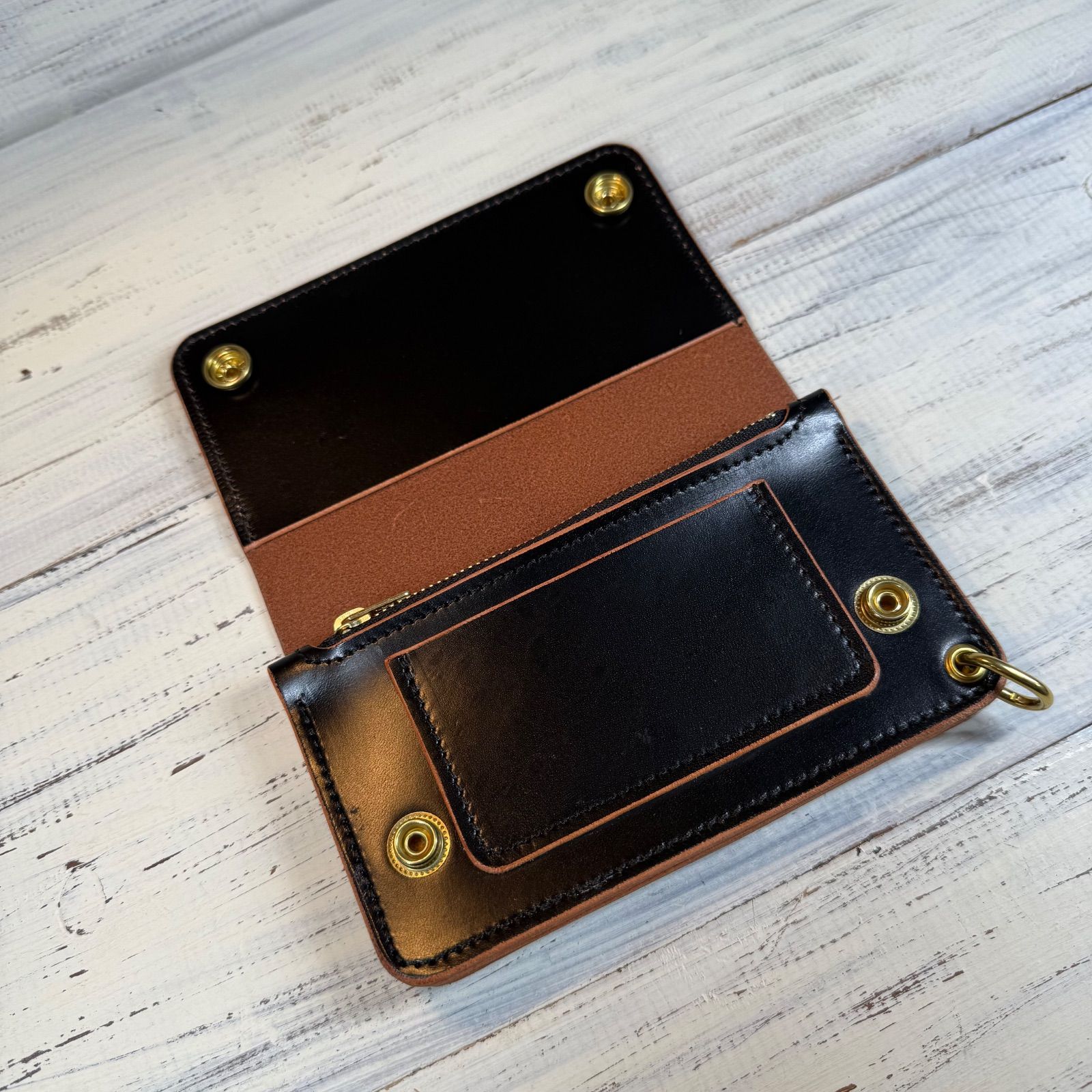 トラッカーウォレット ミドル3層】ブラック 茶芯 ゴールド YKK - メルカリ