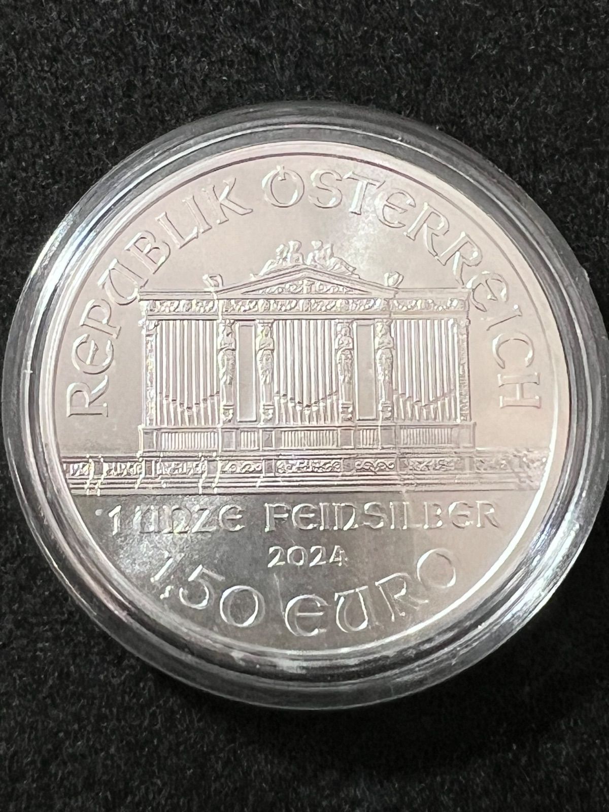オーストリアウイーン銀貨1オンス2024 】クリアケース付き 1枚 - メルカリ