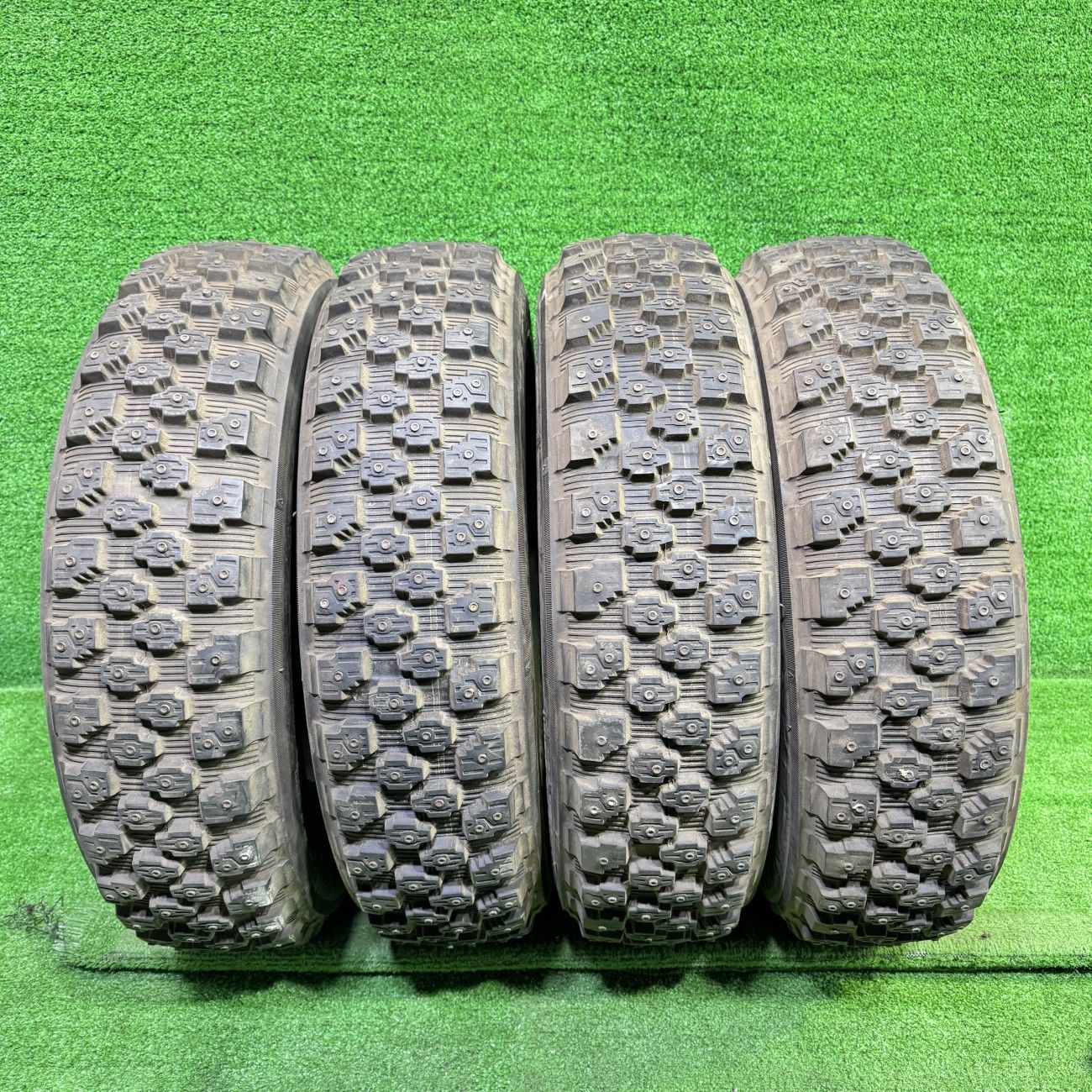公道使用不可】横浜ゴム WR-13 175SR14 スパイクタイヤ 4本 ジャンク 