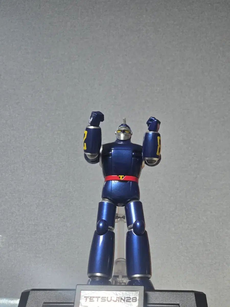 鉄人28号 フィギュア ブルー メタリック COLOR - メルカリ