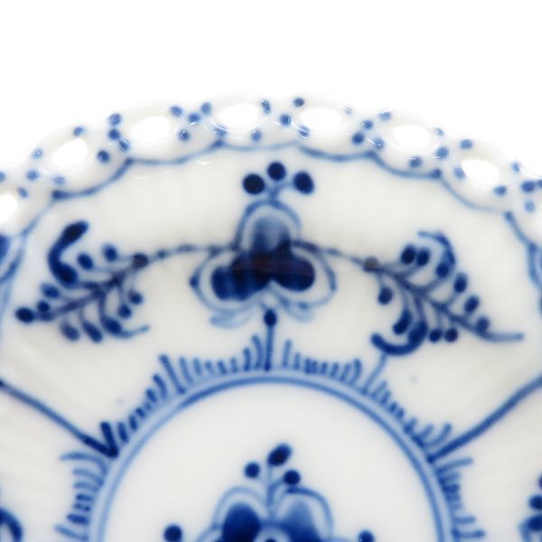 ロイヤルコペンハーゲン プレート□ブルーフルーテッド フルレース